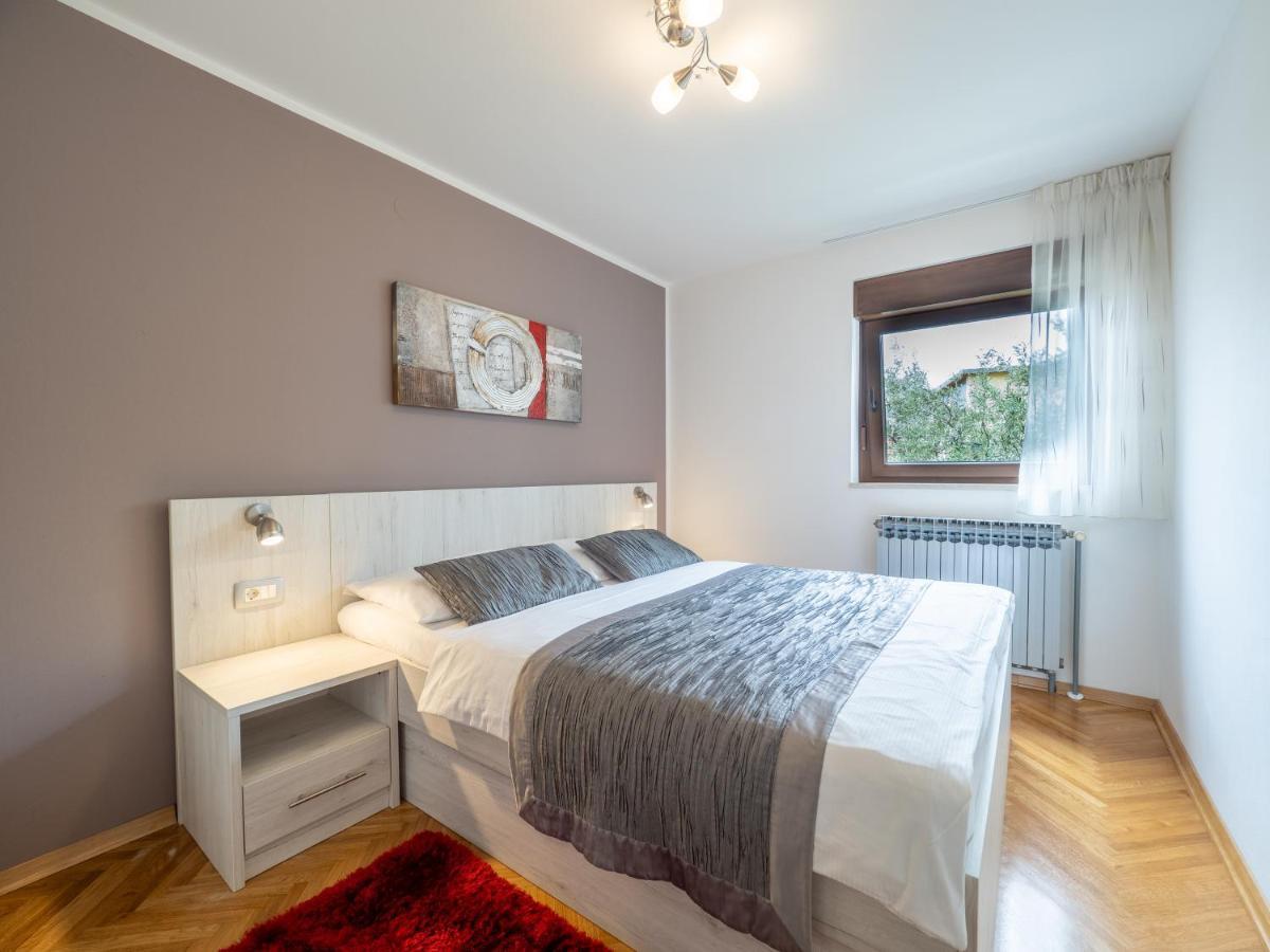 Apartments Zlatko & Mira Dorcic Baška Екстериор снимка