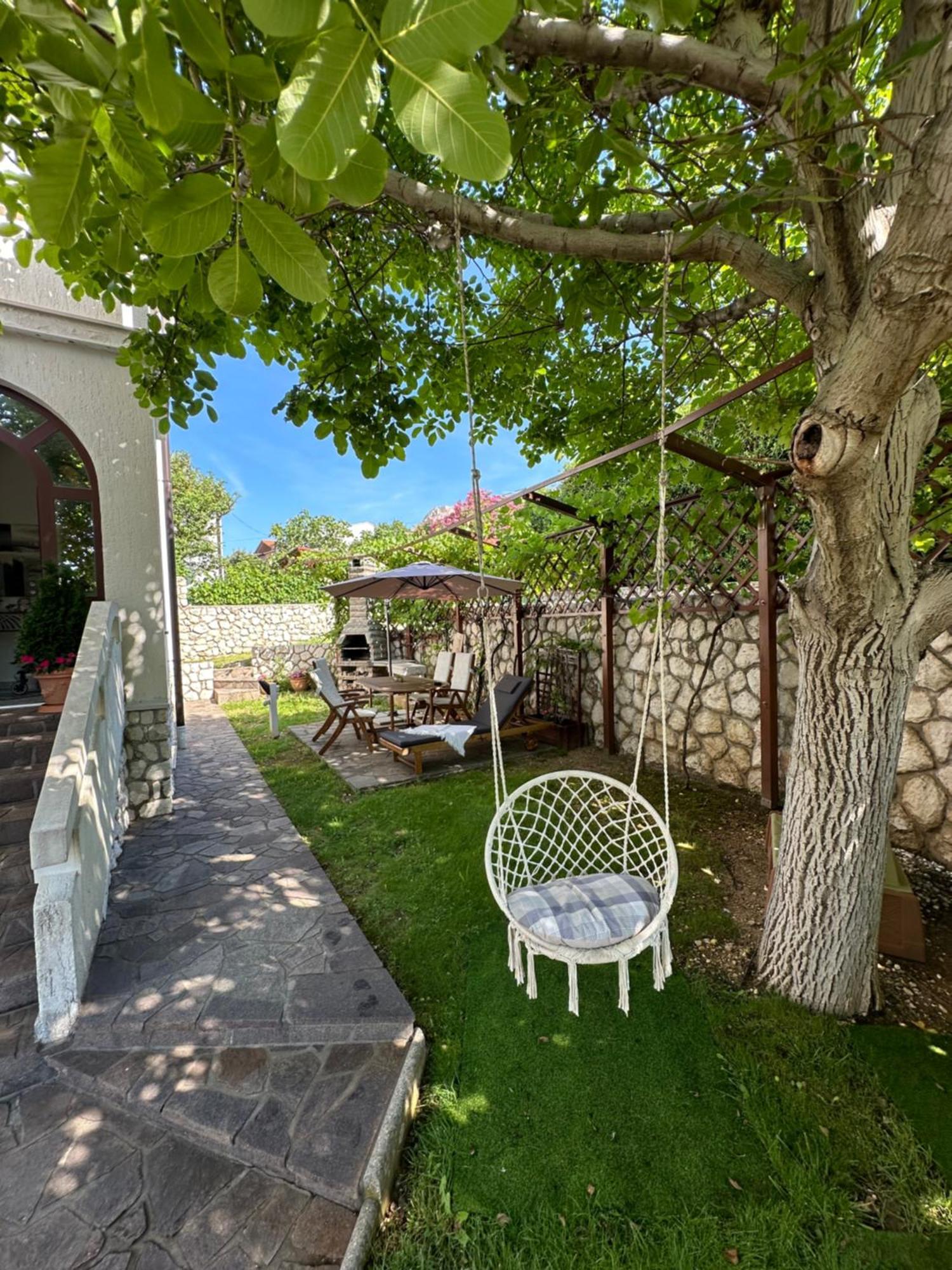 Apartments Zlatko & Mira Dorcic Baška Екстериор снимка