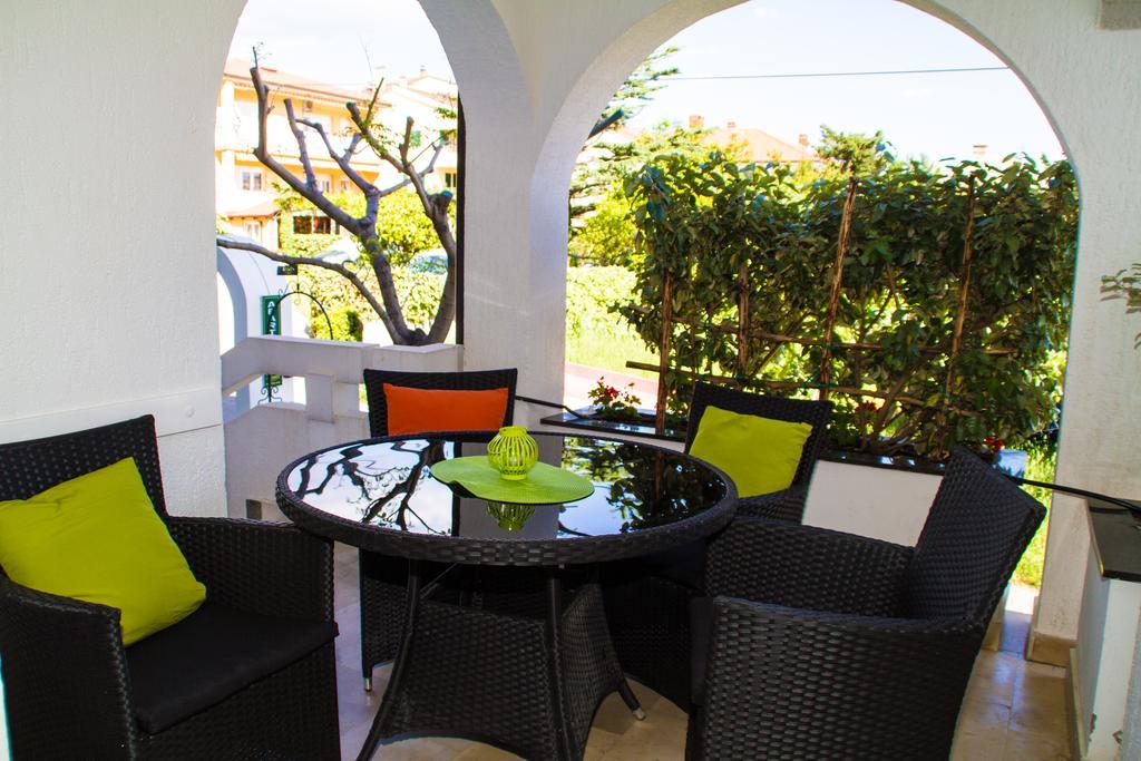 Apartments Zlatko & Mira Dorcic Baška Екстериор снимка